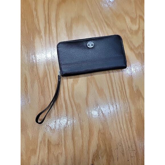Timberland Women's RfID Leather Zip Around Wallet Clutch with Wristlet Strap A34 - Picture 1 of 7